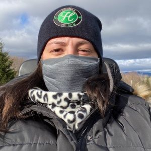 Meet your Posher, Laura